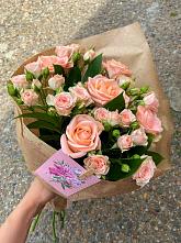Букет цветов из:  Розы #REPLACE_PRED# Казачинском
